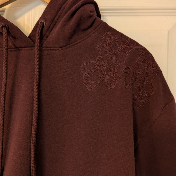 Athleta Retroplush Hoodie Sweatshirt in purple with an Alya Floral design Size L - Picture 2 of 6